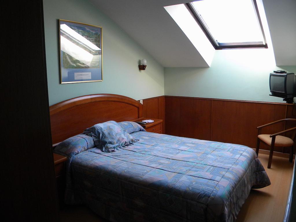 Hotel Solymar Bricia Room photo